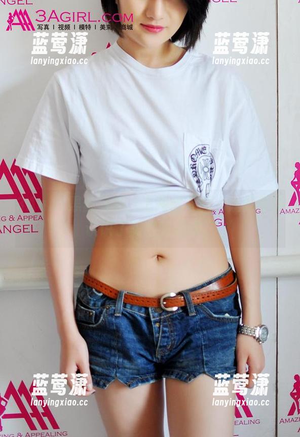 3Agirl黑丝写真，上网盘下载，让我重新认识了美腿的滋味。