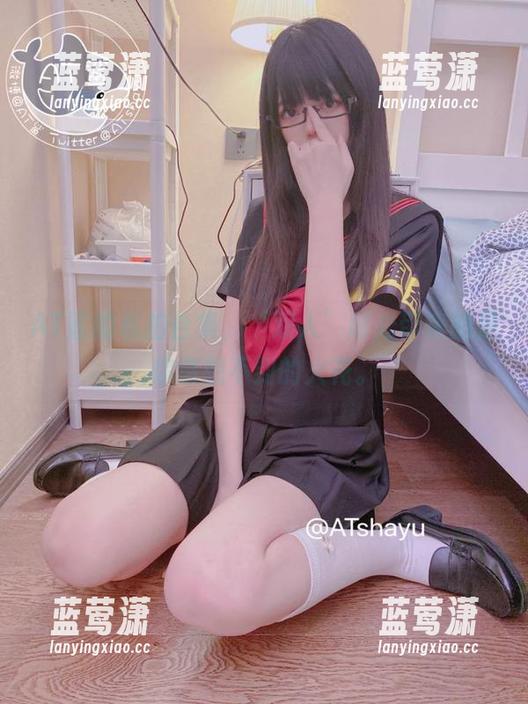 AT鲨的私拍合集，‘双人’时光带来的是你意想不到的火花。