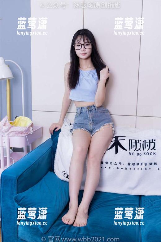 BoBoSocks袜啵啵-小沫 BoBoSocks袜啵啵 - 这一幕,小沫和校服裤子的默契,图片真的是太有意思了!
