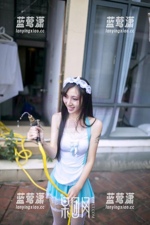 GIRLT果团网 - 整体画风太甜，福利图集里，甜Abby的连衣裙真让我想要一二三的魔法。