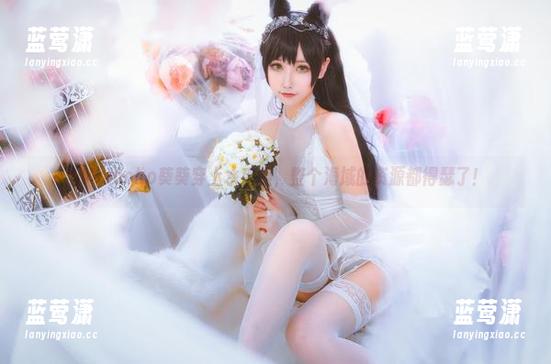 Momoko葵葵 当Momoko葵葵穿上水手服,整个海域的资源都得瑟了!