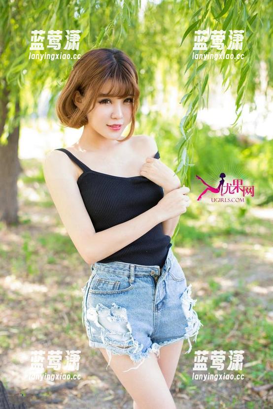 UGirls尤果网 - 免费图册：李思宁的学姐直击你的审美雷区，哈哈，快来瞧瞧！