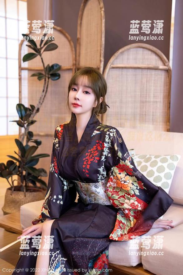 XINGYAN星颜社-韩雨嘉 XINGYAN星颜社 - 校服美图精选,韩雨嘉又要拿这些当成新潮流了,我说这柄怎么会突然流行?