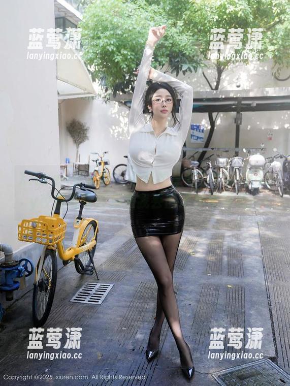 Xiuren秀人网-Kikibaby Xiuren秀人网 - 你能想象吗?Kikibaby校服观看合集把我丢回了少年时代!