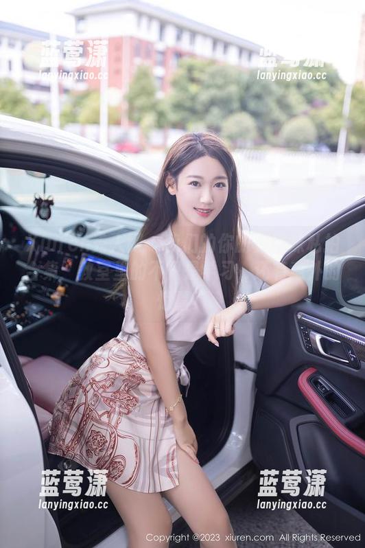Xiuren秀人网-你的兔妹妹 Xiuren秀人网 - 我们的你的兔妹妹私拍合集:教室里的不只是学习,还有意外的惊喜!
