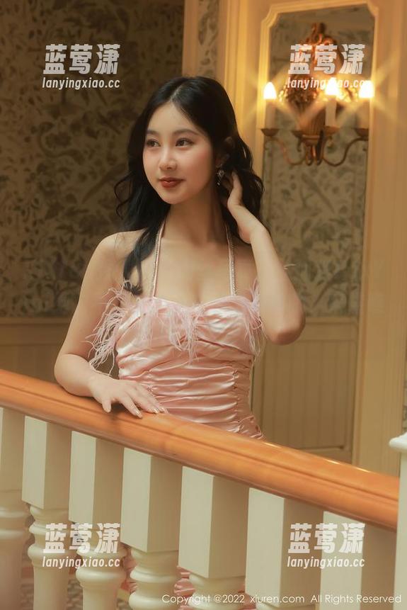 Xiuren秀人网-孟狐狸FoxYini Xiuren秀人网 - 肉丝写真,孟狐狸FoxYini绝对不只是看上去那么简单哦,来瞧瞧?