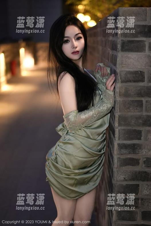 YouMi尤蜜荟-朱可儿Flora YouMi尤蜜荟 - 一张朱可儿Flora的“女王”写真足以颠覆整个王国,原图在这等你来下载,胜者为王,加油!