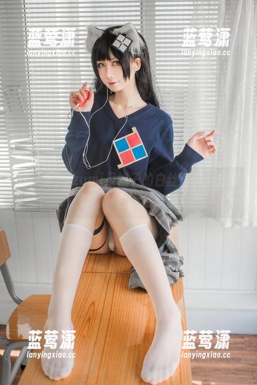 izumi泉桃子 这一季,izumi泉桃子的白丝写真,分享你的‘白’色梦境