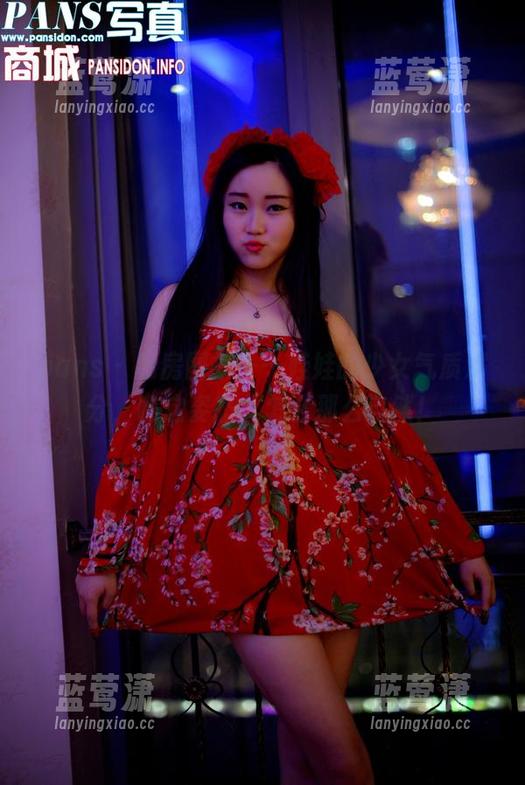 pans - 私房图集——娃娃的少女气质满分，瞧这姿态，怎么那么自然！