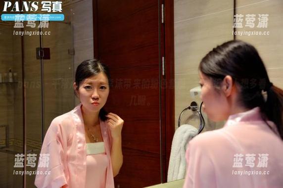 pans-李沫 pans - 平常心面对,李沫带来的粉色套图,意外得让人想多看几眼。