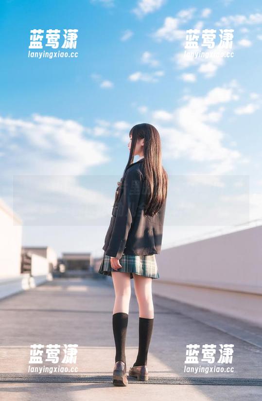 从泳池边到高清照片里的三度69，玛修泳装的时尚劲儿全在这儿！