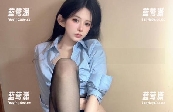 倦倦喵的吊带白丝分享，警告：可能会上瘾！