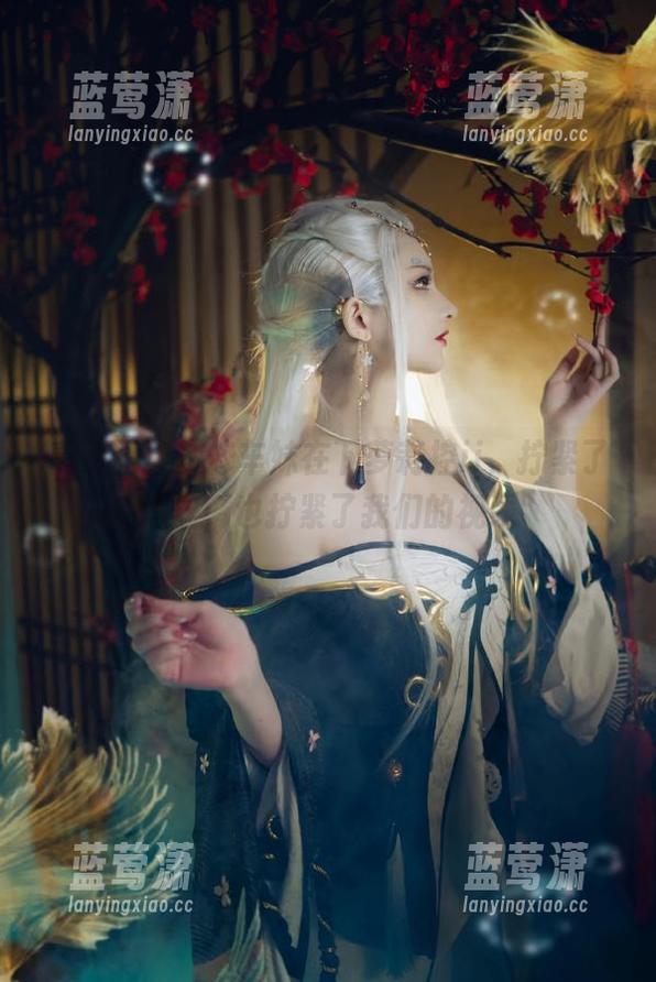 高清图集：修车妹在下萝莉控ii，拧紧了螺丝，也拧紧了我们的视线