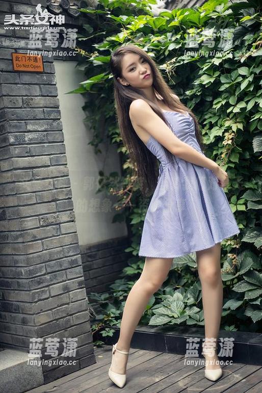 头条女神 - 郭忆然短裤，翻转我们对夏天的想象——资源分享