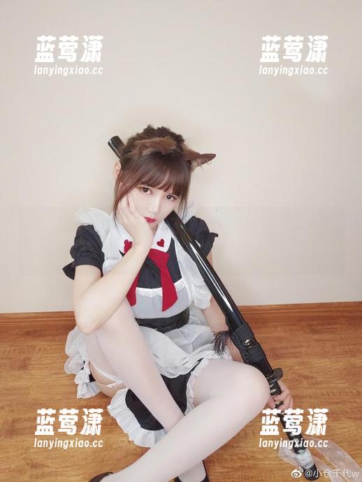 小仓千代w 小仓千代w的长腿,原图里的每个细节都让我追着目光跑。