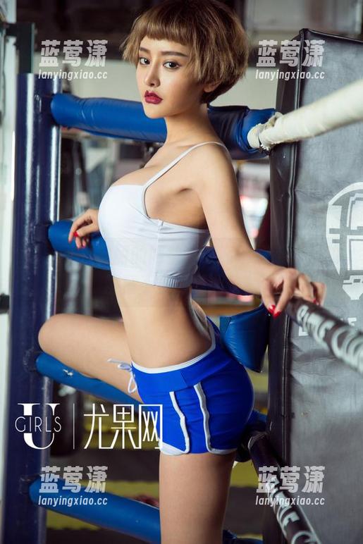 尤果网 - 琳丽的网袜秀：高清壁纸，你的屏幕不能再单调了！