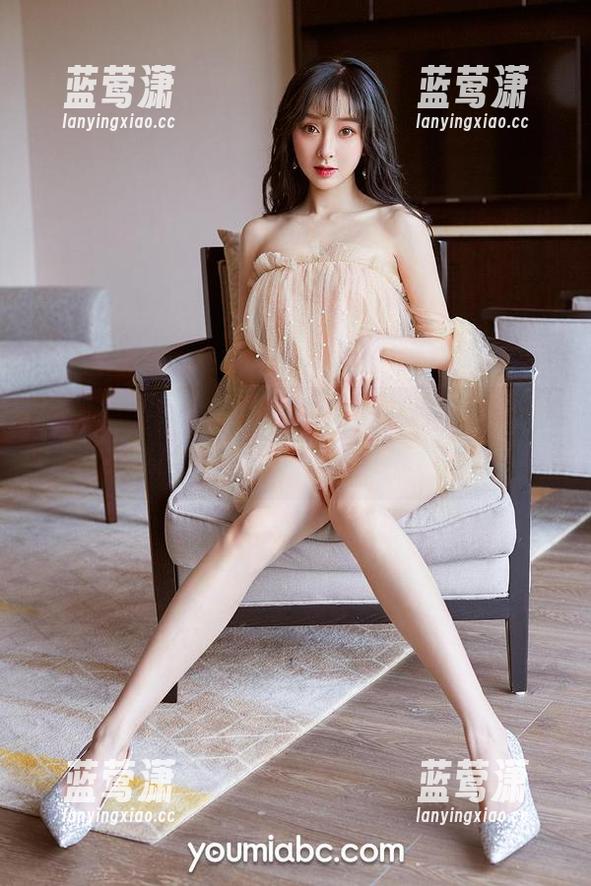 尤蜜荟-易阳 尤蜜荟 - 这个圣诞,易阳的套图拍出了何种仙气?真让人捉摸不定。