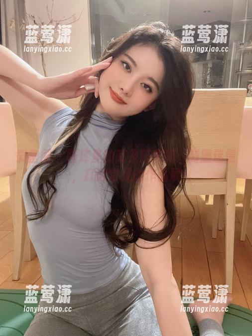 就是阿朱啊 微密圈 - 图库里的就是阿朱啊:制服迷情,打破常规的作品展
