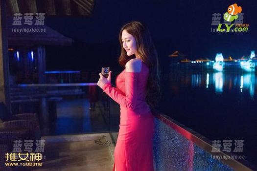 推女神-欧尼anne 推女神 - 寻找内衣背后的细节,欧尼anne的高清写真轻轻撩拨着我的好奇心。