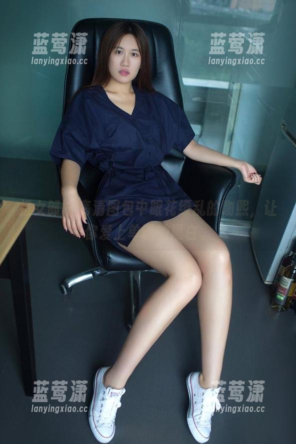 推女郎 - 高清图包中眼花缭乱的吻熙，让你爱上单调的黑白。