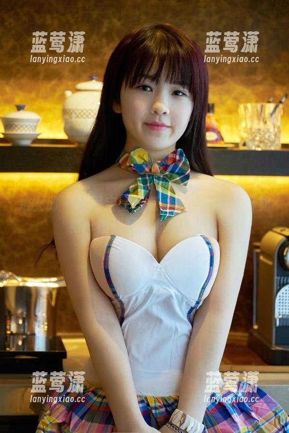 推女郎 - 哈尼宝宝示范：如何优雅地穿旗袍—福利写真心机一波！