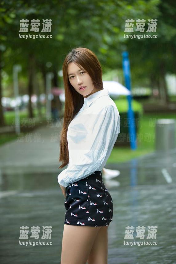 推女郎 - 这次星辰的蕾丝写真更新，明明是优雅，却让我有种想拿来穿的冲动！