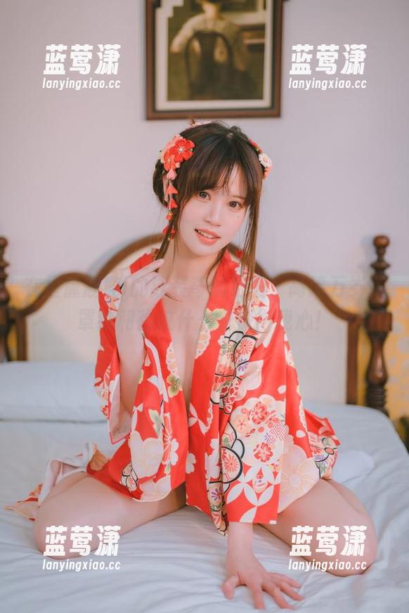 在星黛鹿鹿i的泳装奇遇记里，高清万岁，罩纱和豹纹什么鬼深得我心！