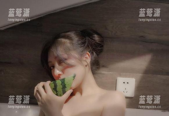 更新预告：樱晚gigi的油亮写真集，让人忍不住想一刷再刷！