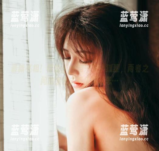 樱晚gigi 最新亮相!樱晚gigi与一只小狐狸,两者之间的亲密关系值得深思…