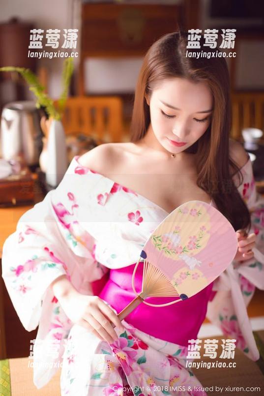 爱蜜社-黄乐然 爱蜜社 - 看黄乐然的红裙–她穿上这裙子太……
