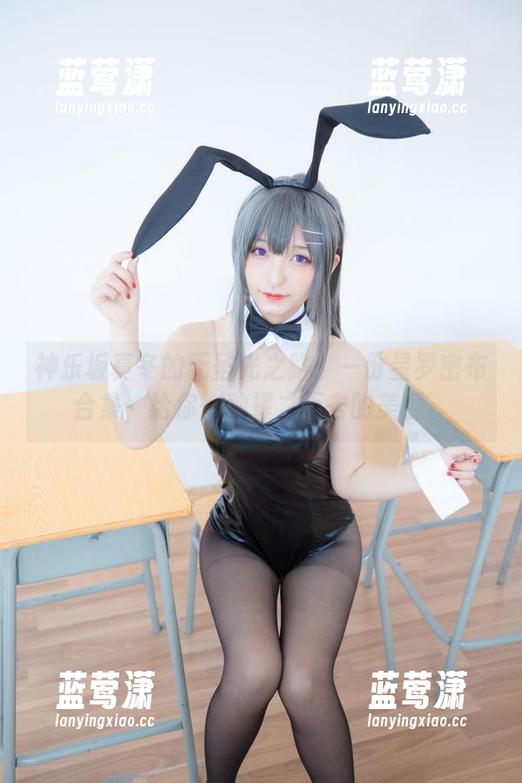 神乐坂真冬的无圣光之路：一份星罗密布合集，给你一种挥之不去的美感。