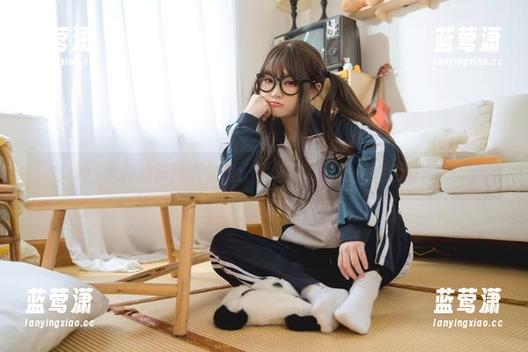 神沢永莉 神沢永莉的原图博物馆:你敢不点开这美腿合集吗?