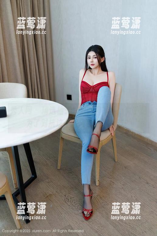 秀人网-柚子178 秀人网 - 精选柚子178校园写真,似乎是为了对抗这个沉闷的学习季节?