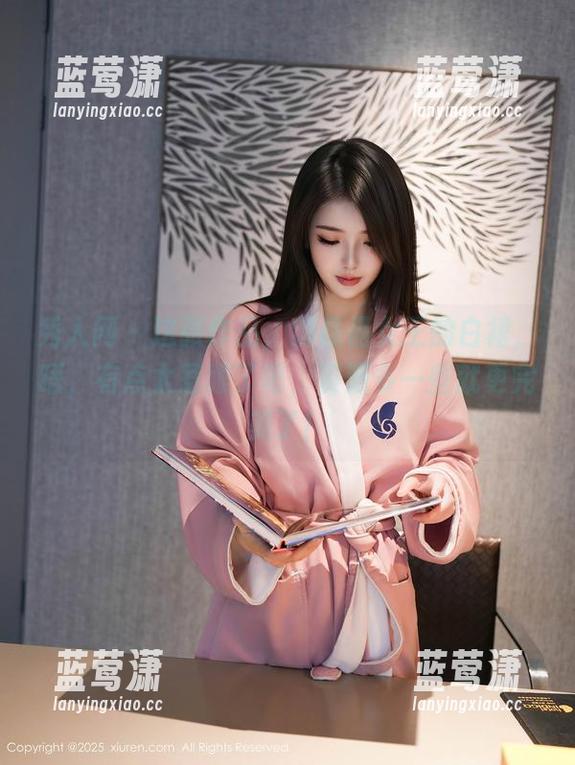 秀人网-邹晶晶女王 秀人网 - 这张作品,邹晶晶女王的白裙,唔,有点太惹眼了吧,资源多一些就更完美了!
