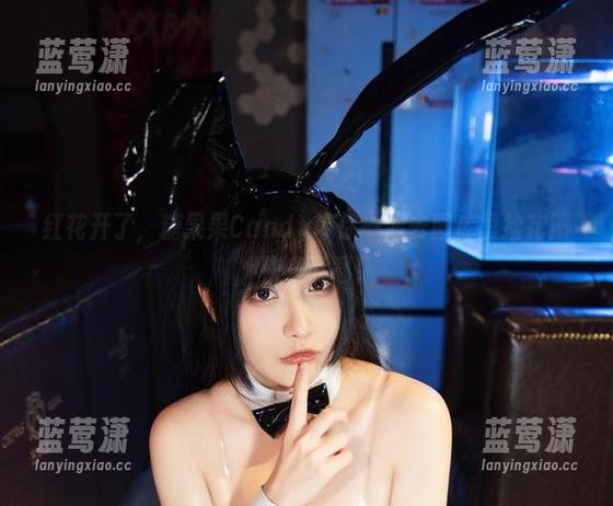 糖果果Candy 红花开了,糖果果Candy带你一起去图库里捡花瓣,快来下载!