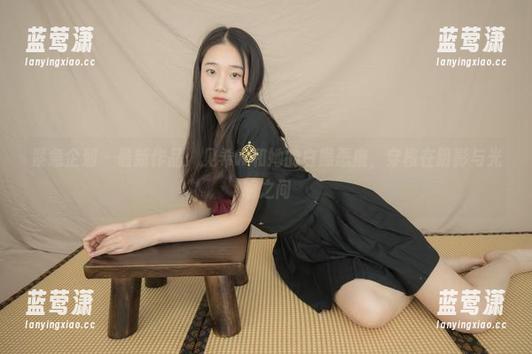 紧急企划 - 最新作品：见希w和她的白黑恶魔，穿梭在阴影与光明之间