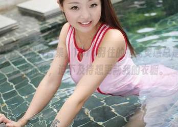 美媛馆 - 牛仔裤照片合集，Toro羽住的搭配灵感总是那么让人心生向往，迫不及待想更新我的衣橱。
