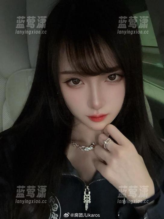 腐团儿Ikaros 独乐乐不如众乐乐,腐团儿Ikaros私拍泳池,绝对资源共享?