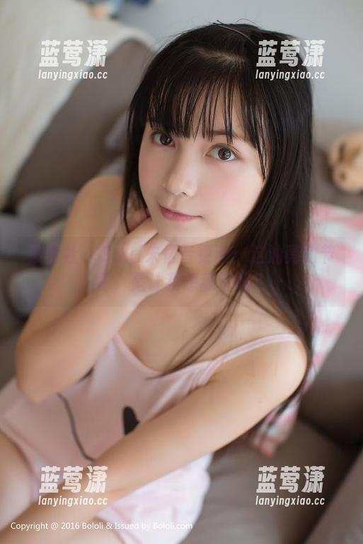 菠萝社-Suki朱忆音 菠萝社 - Suki朱忆音更新:这油亮的节奏,是让我想舔屏吗?